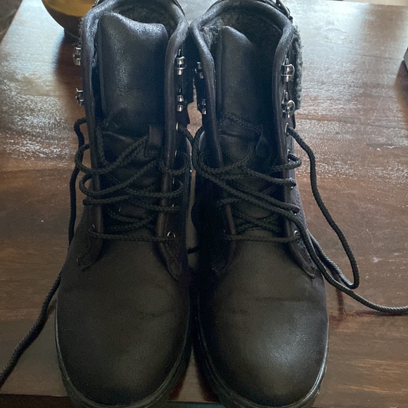 Cliffs by White Mountain boots - Picture 6 of 6